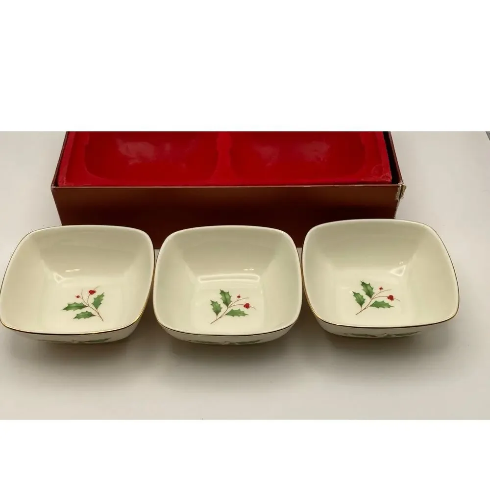 Lenox Holiday Holly Berry Dipping Bowls Set of 3 in Original Box *READ*